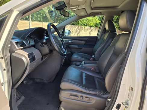 Used 2016 Honda Odyssey EX-L image 9