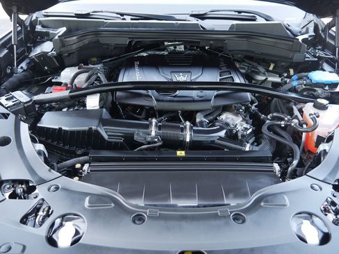 Used 2023 Maserati Grecale Modena image 10