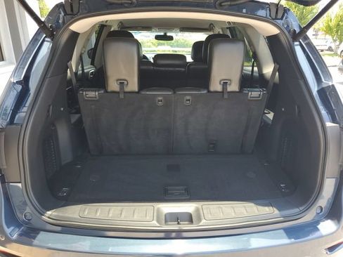 Used 2013 Nissan Pathfinder SL w/ Cargo Pkg FWD image 10