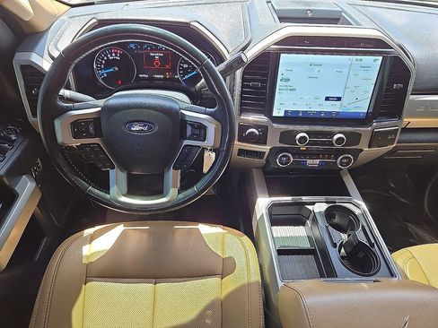 Used 2022 Ford F250 Lariat w/ Lariat Value Package RWD image 17