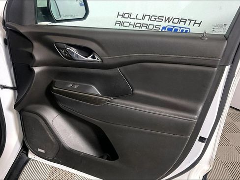 Used 2019 GMC Acadia SLT AWD/4WD image 19