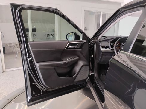 Used 2024 Mitsubishi Outlander SE FWD image 41