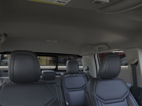 New 2025 Ford Maverick Lariat w/ Black Appearance Package image 12