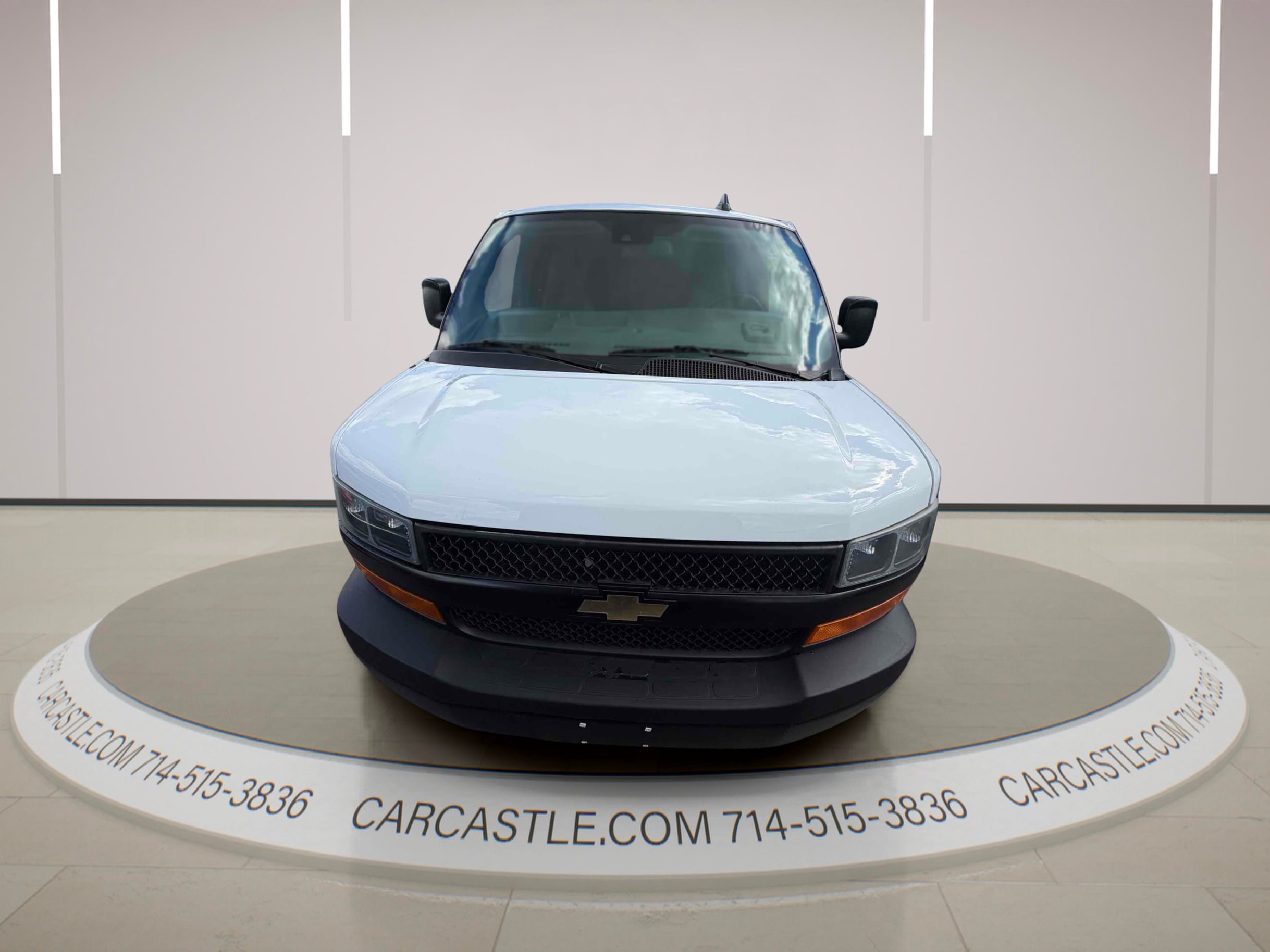 Used 2020 Chevrolet Express 3500 Extended w/ Driver Convenience Package RWD image 6