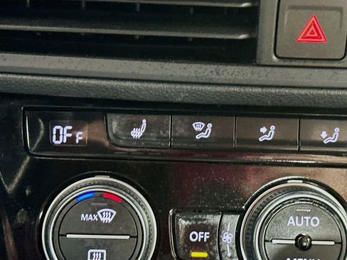 Used 2019 Volkswagen Jetta R-Line image 19