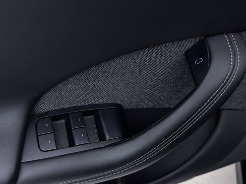 Used 2021 Tesla Model S Long Range image 18