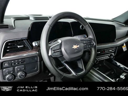 Used 2025 Chevrolet Tahoe LT AWD/4WD image 4