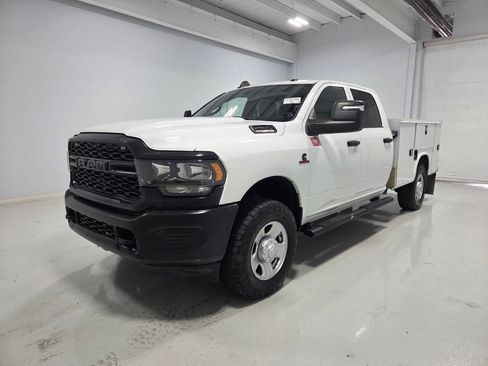 Used 2023 RAM 2500 Tradesman AWD/4WD image 3