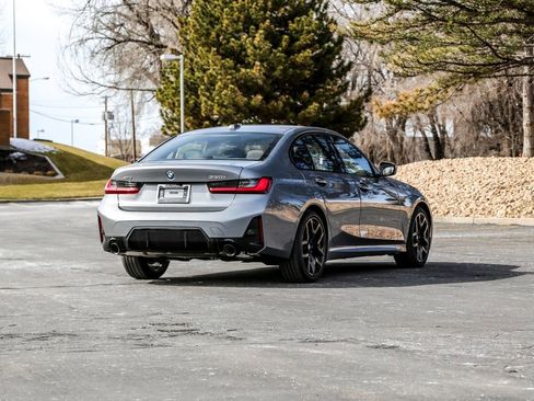 New 2026 BMW 330i xDrive Sedan w/ M Sport Package image 5