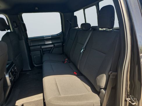 Used 2019 Ford F150 XLT w/ Equipment Group 302A Luxury AWD/4WD image 14