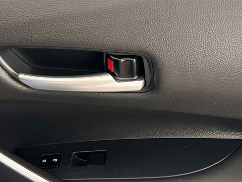 Used 2023 Toyota Corolla SE image 31