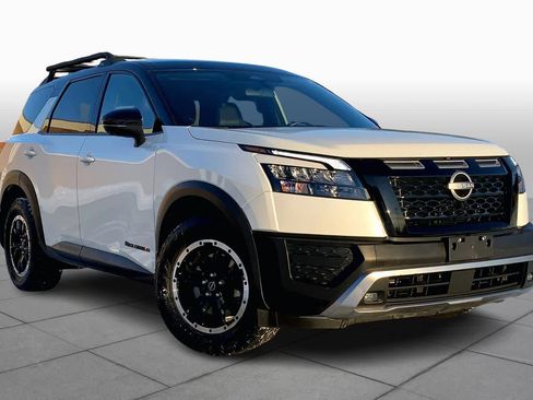 Used 2023 Nissan Pathfinder Rock Creek image 3