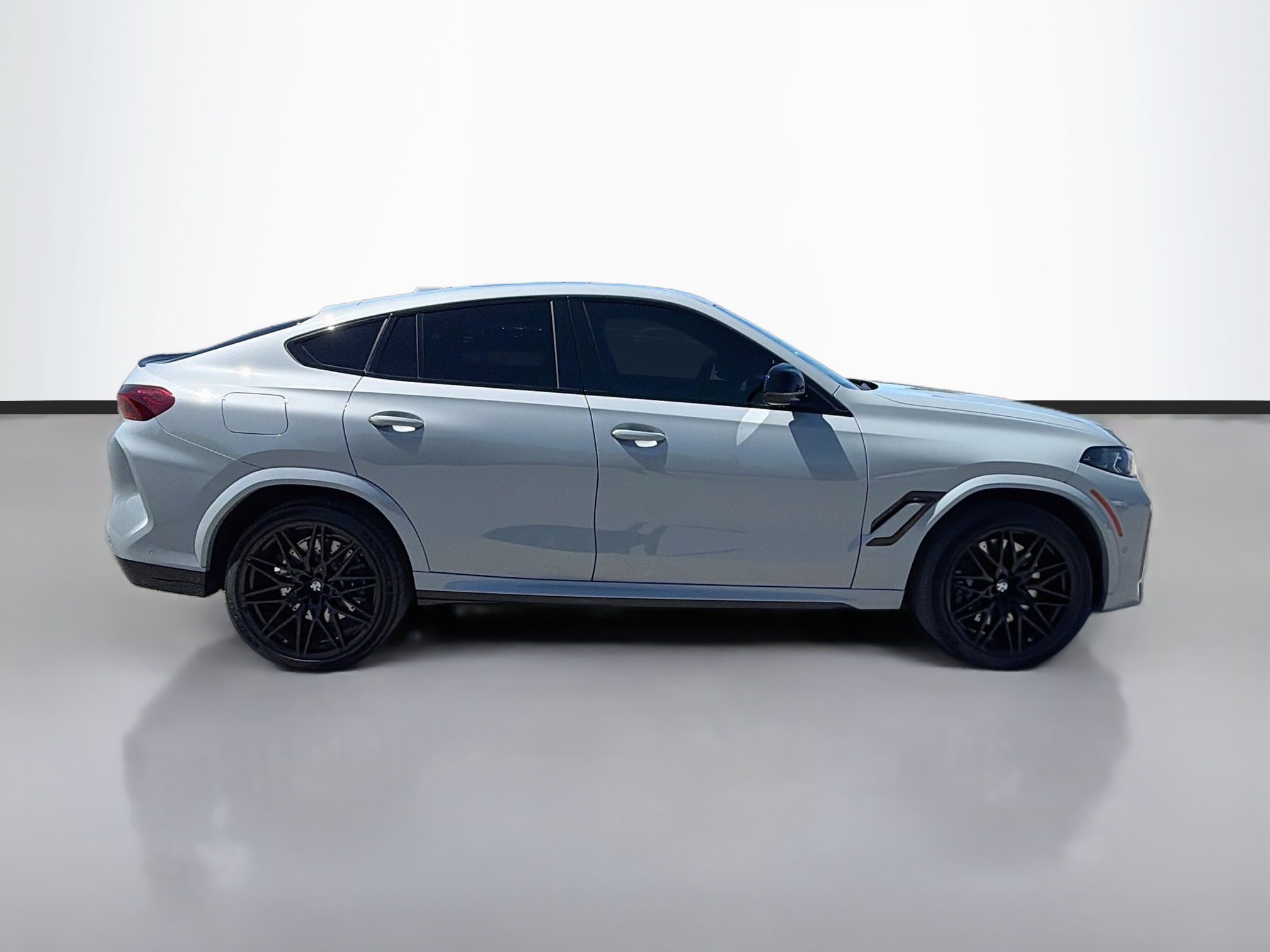 Used 2024 BMW X6 M Competition w/ Executive Package AWD/4WD image 6