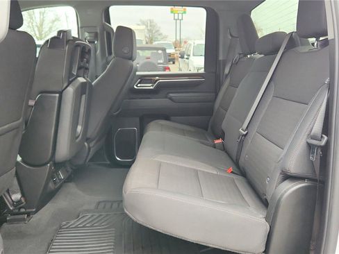 Used 2025 Chevrolet Silverado 2500 LT w/ Convenience Package image 28