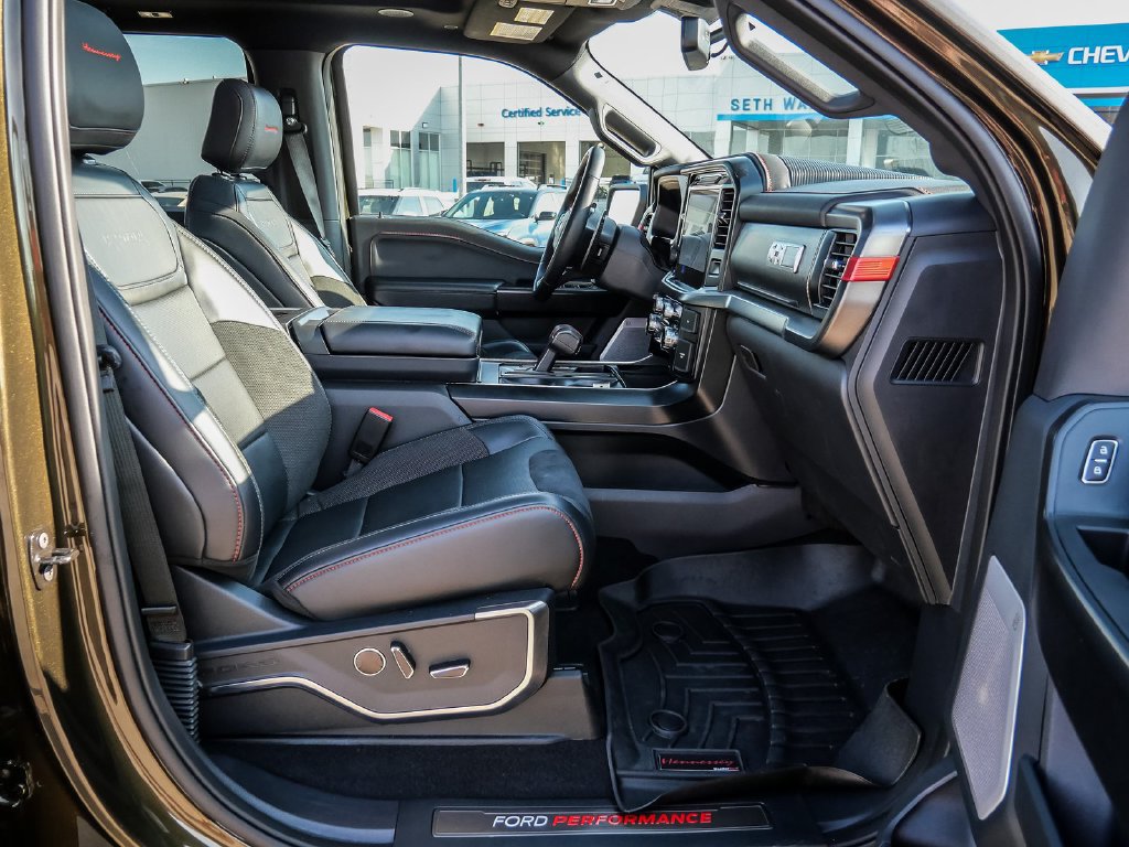 Used 2025 Ford F150 Raptor AWD/4WD image 19