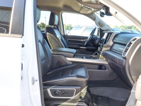 Used 2021 RAM 1500 Laramie image 30