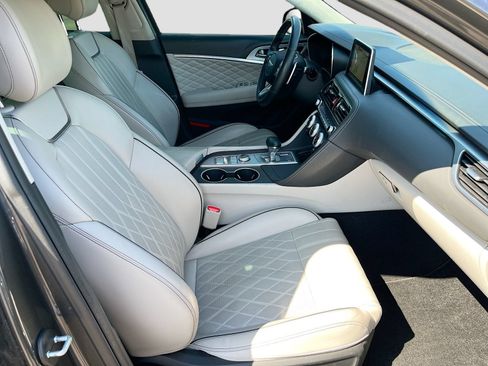 Used 2019 Genesis G70 2.0T Advanced w/ Prestige Package AWD/4WD image 29