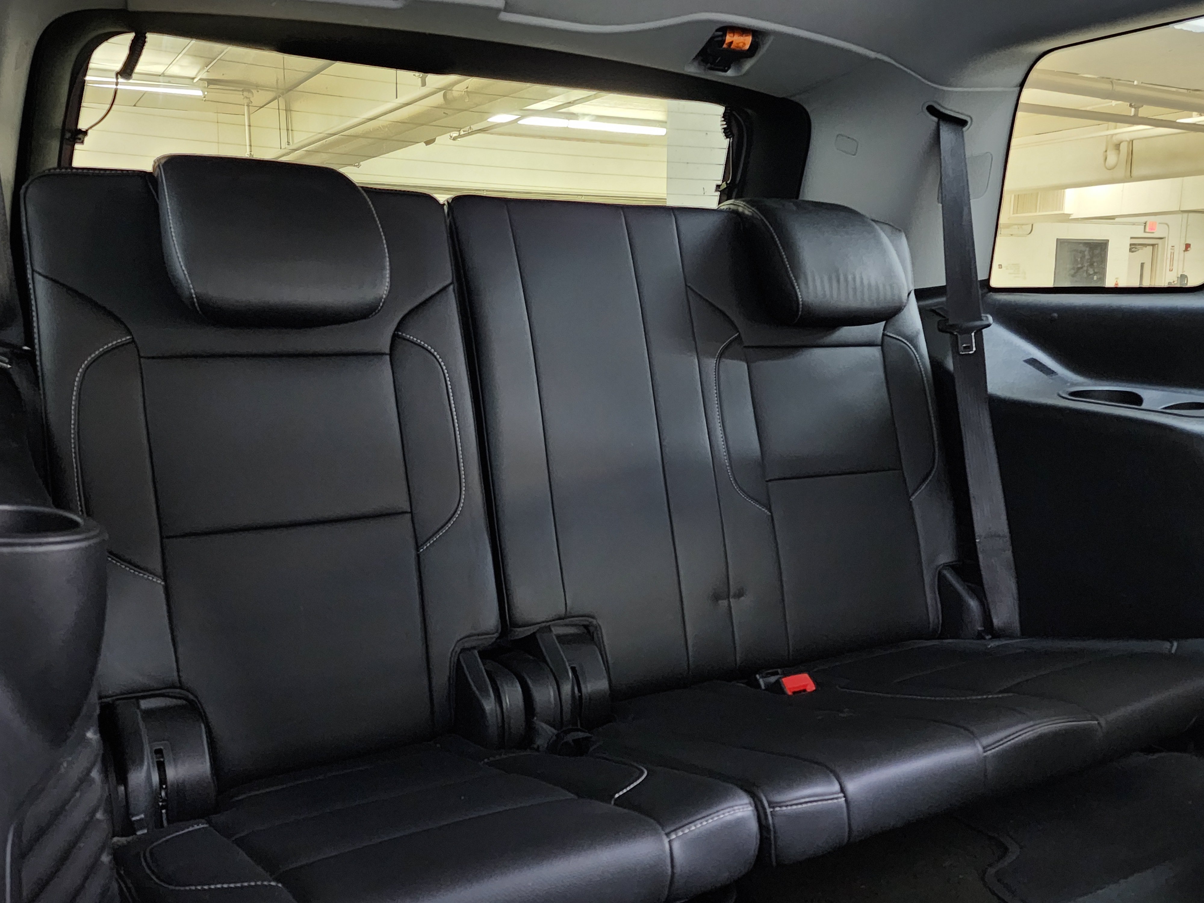 Used 2018 GMC Yukon SLT w/ Premium Edition AWD/4WD image 24