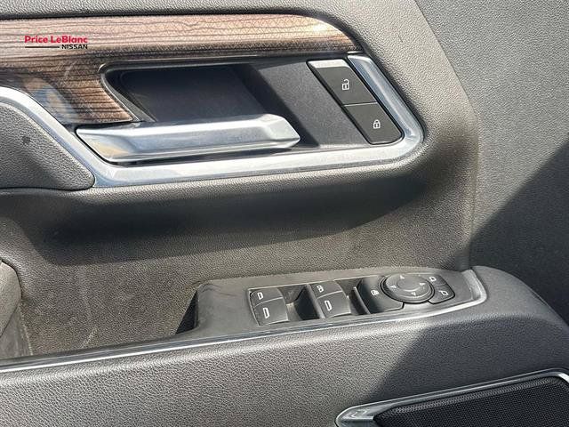 Used 2025 Chevrolet Silverado 2500 LT w/ Convenience Package AWD/4WD image 18