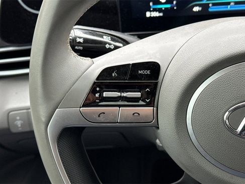 Used 2023 Hyundai Elantra SEL w/ Convenience Package image 27