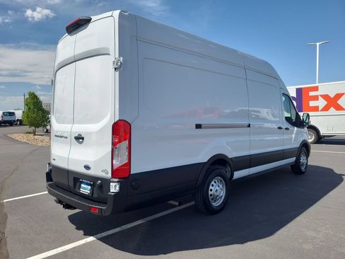 Used 2025 Ford Transit 250 148 High Roof Extended AWD image 3