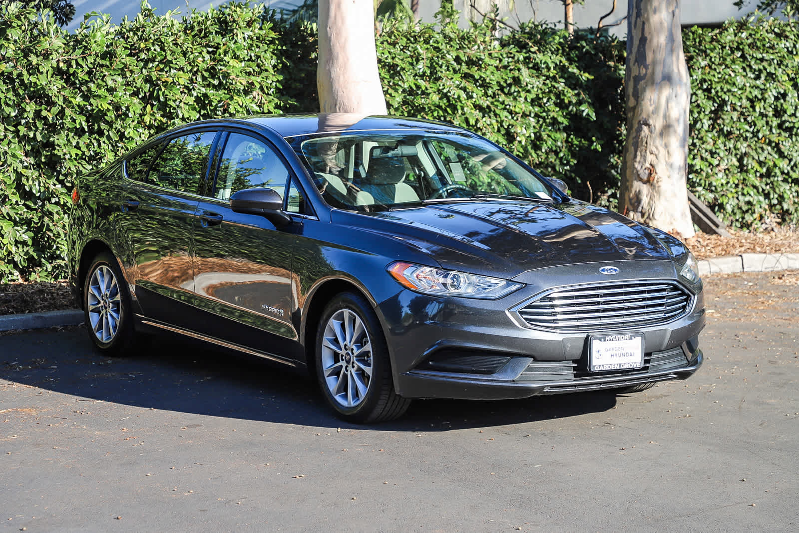 Used 2017 Ford Fusion S FWD image 3