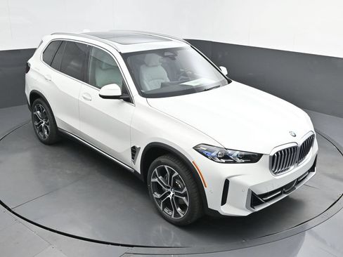 New 2026 BMW X5 sDrive40i w/ Climate Comfort Package RWD image 46