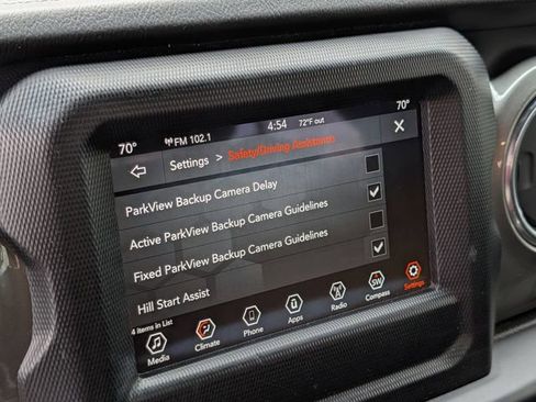 Used 2019 Jeep Wrangler Unlimited Sahara AWD/4WD image 22