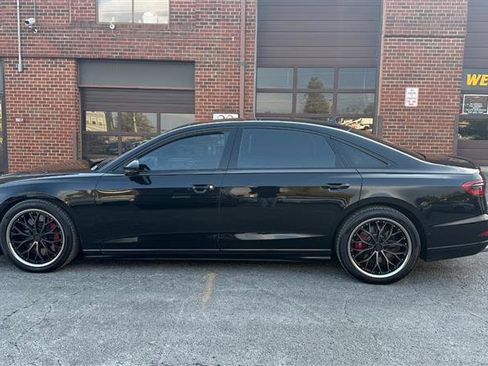 Used 2020 Audi S8 L image 9