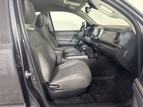 Used 2023 Toyota Tacoma SR5 w/ Technology Package image 4
