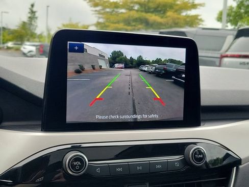 Used 2020 Ford Escape SE Sport FWD image 23