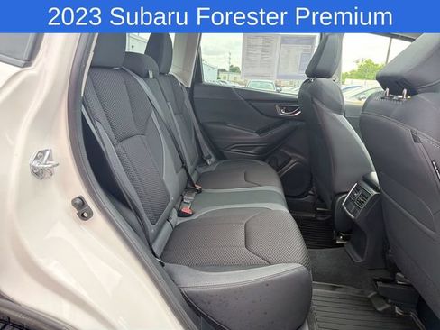 Used 2023 Subaru Forester Premium AWD/4WD image 23