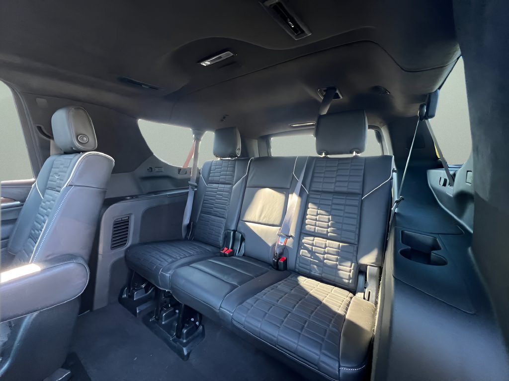 Used 2024 Cadillac Escalade ESV Sport Platinum w/ LPO, ONYX Package AWD/4WD image 22