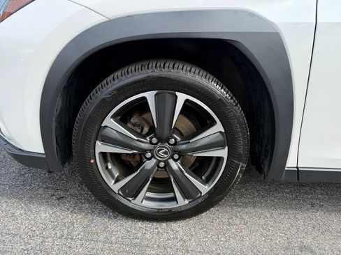 Used 2019 Lexus UX 250h w/ Premium Package AWD/4WD image 23