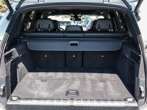 Used 2025 BMW X5 xDrive50e image 30