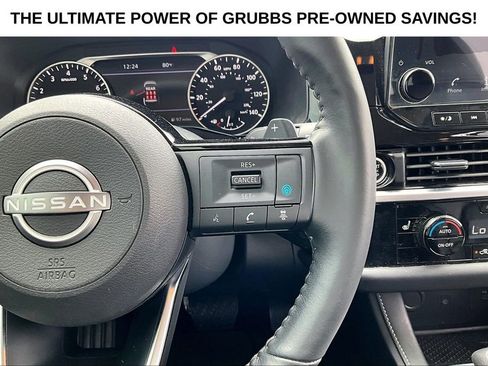 Used 2024 Nissan Pathfinder SL FWD image 23