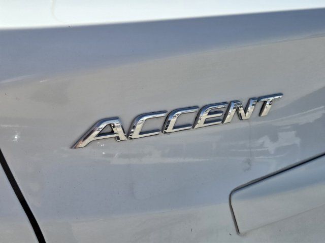 Used 2012 Hyundai Accent GLS w/ Premium Pkg 3 FWD image 11