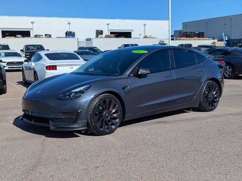 Used 2023 Tesla Model 3 Performance image 2