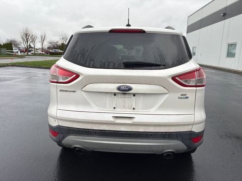 Used 2014 Ford Escape SE w/ Equipment Group 201A image 4