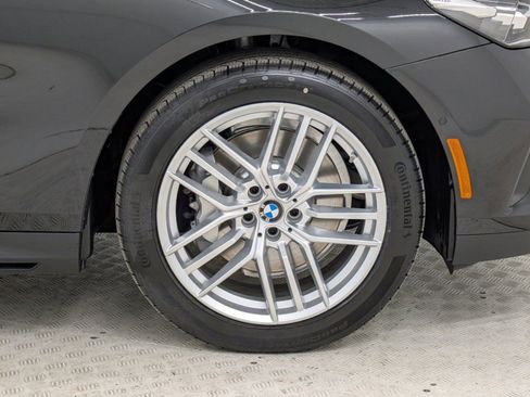 Used 2025 BMW 530i RWD image 12