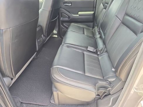 Certified 2024 Nissan Frontier SL AWD/4WD image 16