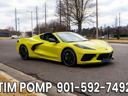 Used 2023 Chevrolet Corvette Stingray Coupe w/ Z51 Performance Package image 10