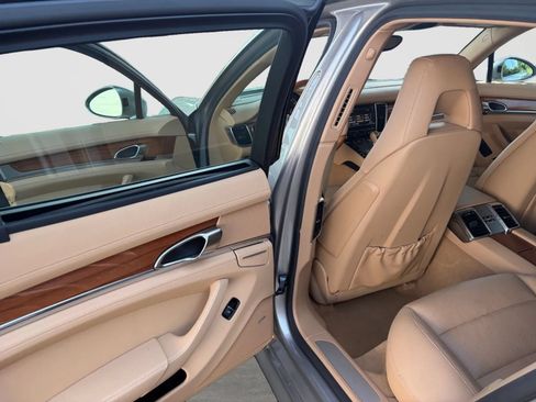 Used 2012 Porsche Panamera 4 image 14