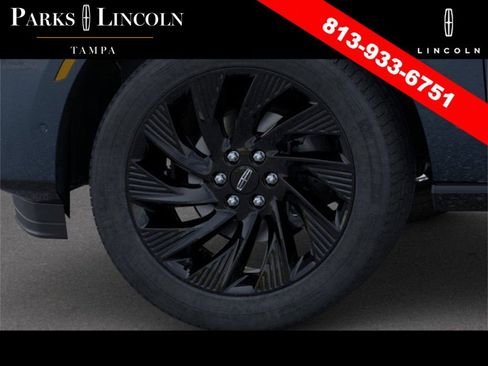 New 2025 Lincoln Navigator Reserve w/ Jet Appearance Package image 19