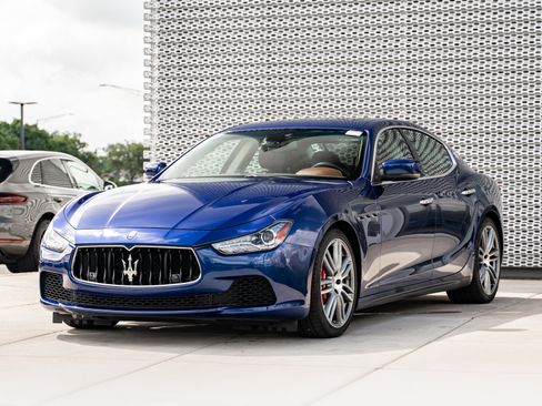 Used 2015 Maserati Ghibli S Q4 AWD/4WD image 7