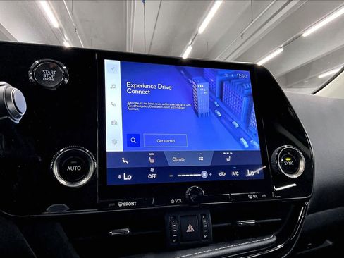 Used 2024 Lexus NX 250 image 33