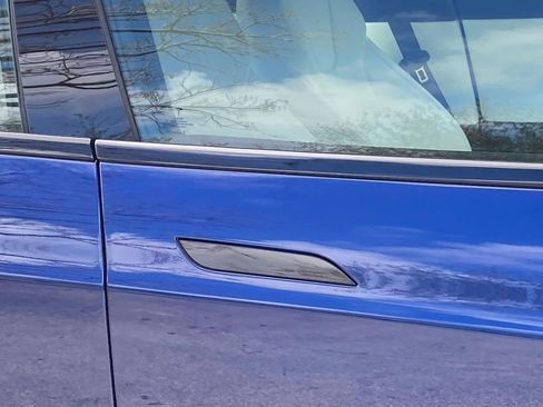 Used 2022 Tesla Model S image 13