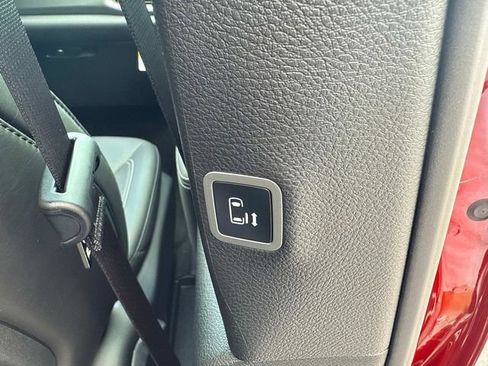 New 2026 Chrysler Pacifica Select image 20