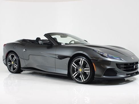 Certified 2023 Ferrari Portofino M RWD image 16