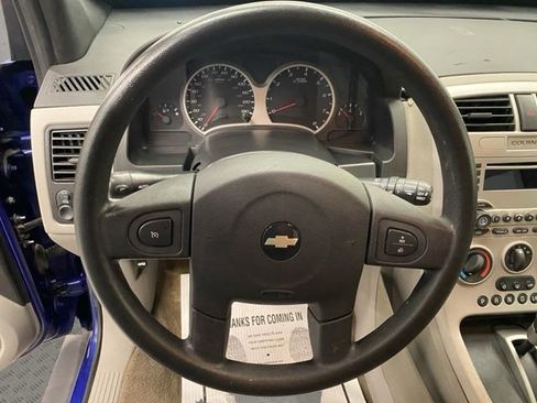 Used 2005 Chevrolet Equinox LT w/ Preferred Equipment Group AWD/4WD image 14